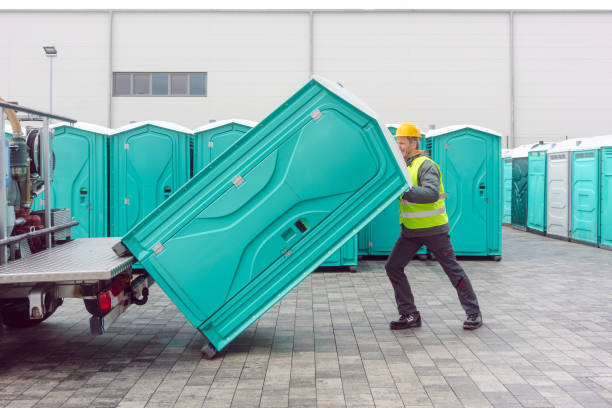 Porta potty delivery and setup in Douglas, AL